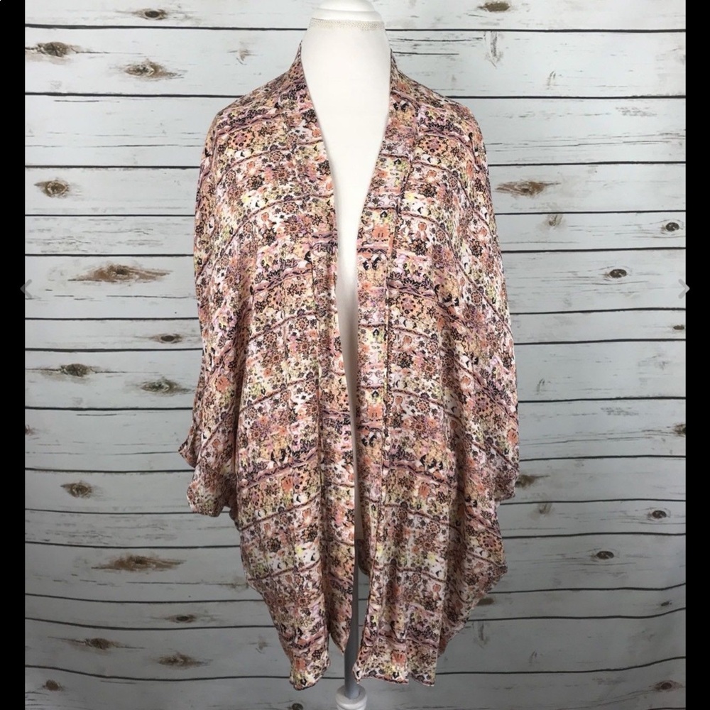 🌸🌸Last one 🌸Victoria Secret Kimono